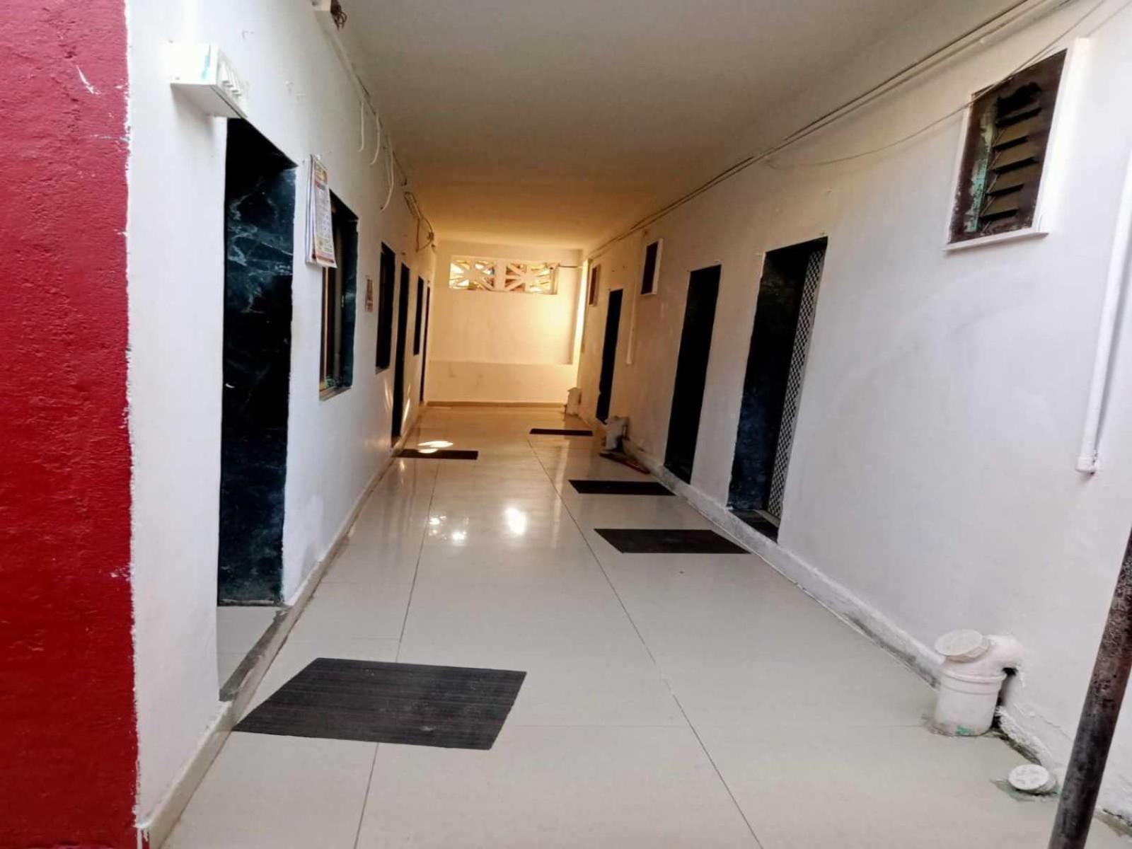 Hotel O Sai Palace Mumbai Dış mekan fotoğraf