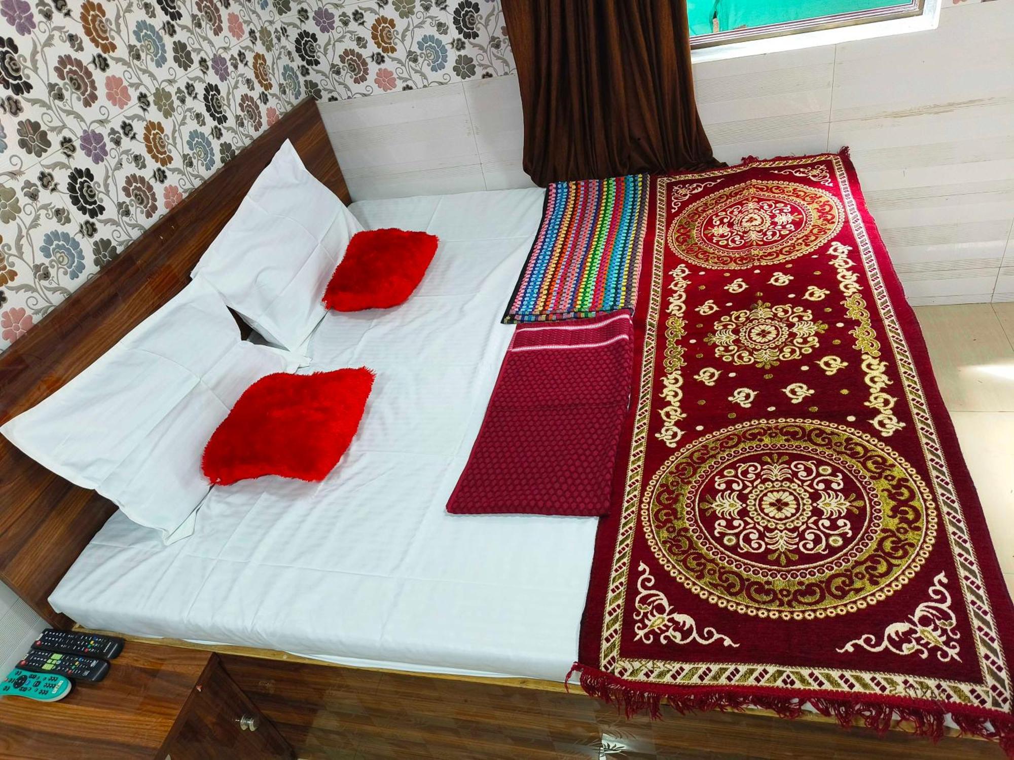 Hotel O Sai Palace Mumbai Dış mekan fotoğraf